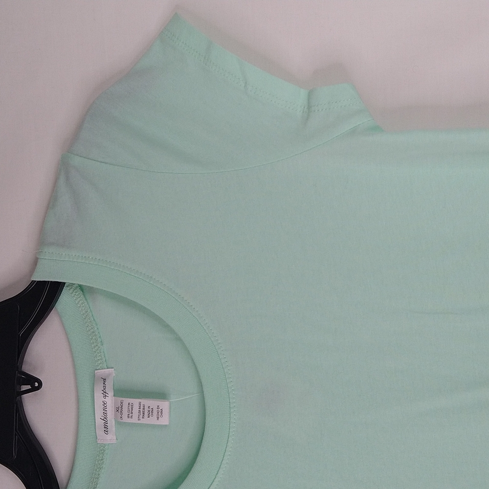 Light Green Short Sleeve Tee Shirt Size: XL - Picture 4 of 5